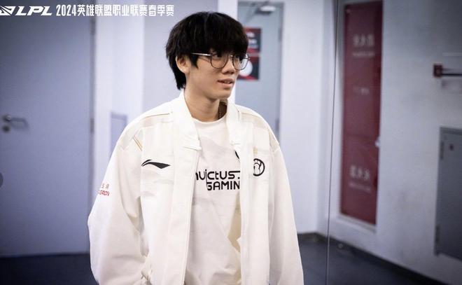 YSKM也在研发？IG败给JDG，粉丝喊话：换上单和教练，战绩-10！