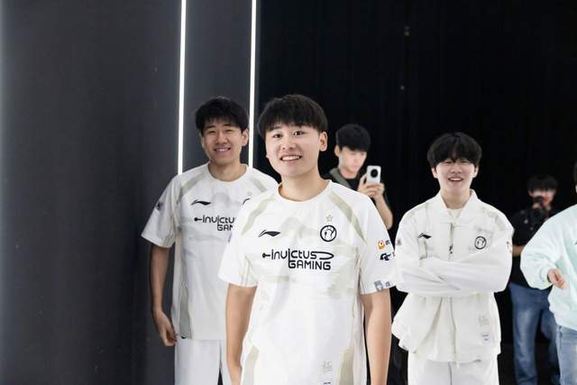 全神班i阵容最终确定，知情人士透露重大消息，Jiejie简短回应！